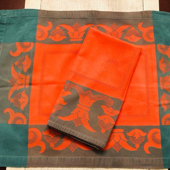 Luxury Table Linenes by Jaquard Francais - Picture 2 of 7